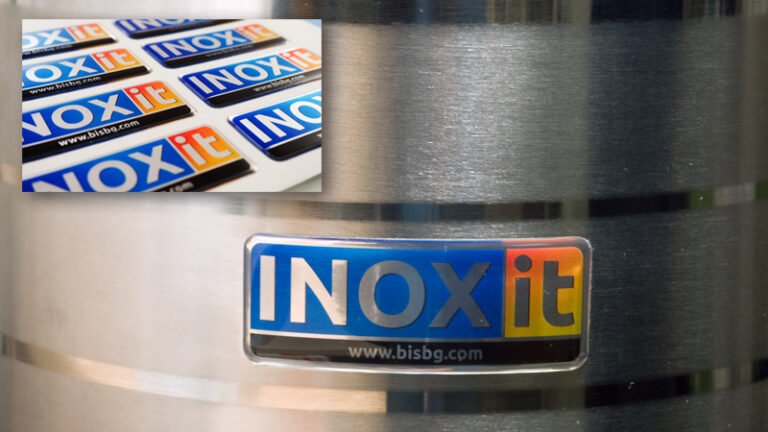 Application des stickers doming