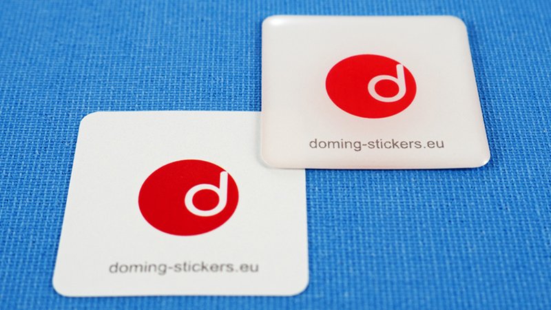 Éclaircissement léger des couleurs après l’application de résine de doming
